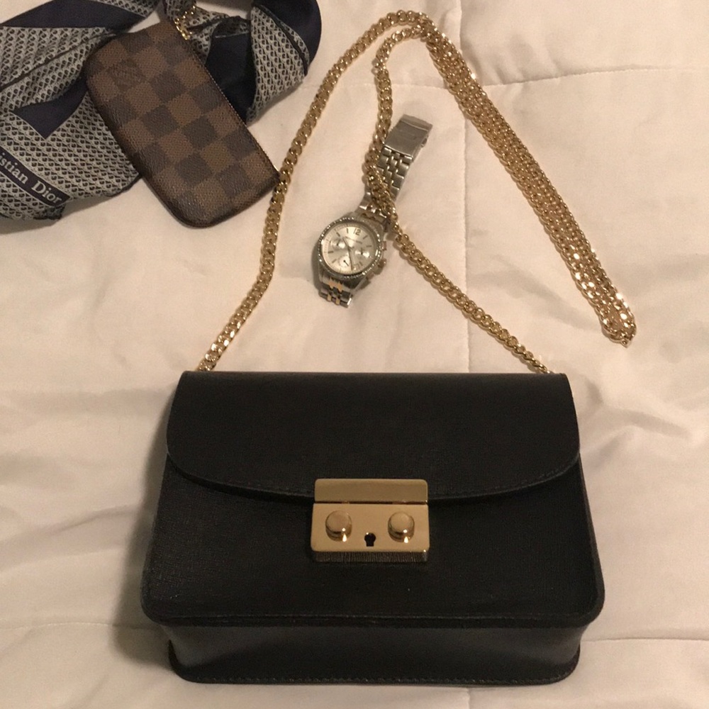 Black made in Italy shoulder bag!!